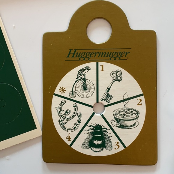 Huggermugger Game Travel Edition - Picture 7 of 9